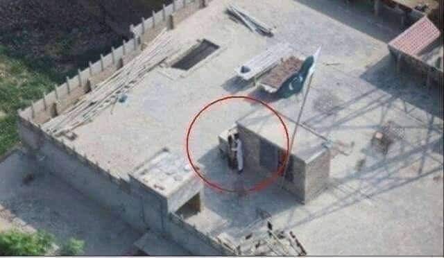 💖
اپنے محبوب کا محبوب دیکھنا یہ کیسا عمل ہے!
میں یہ جاننے میں قاصر رہا کہ یہ اذیتوں کا قہر ہے یا باعثِ سکون کہ وہ ہمارے بغیر خوش ہے۔
🙃