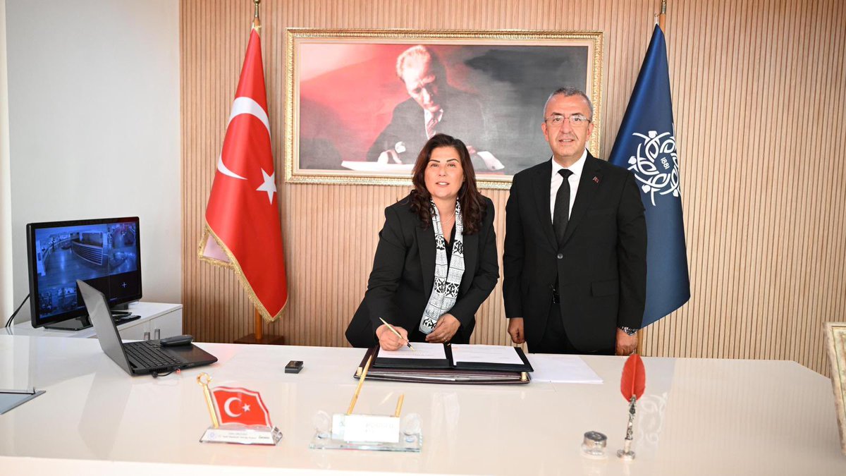 AydinBuyuksehir's tweet photo. İLBANK İzmir Bölge Müdürü Sn. İzzet Günal’ı belediyemizde ağırladık. 860 milyon Türk Lirası tutarında finansman
sözleşmesini imzaladık. Aydın’ımıza hayırlı uğurlu olsun.

Detaylar👉https://t.co/6SlGuMw6c5 https://t.co/bisB4Xr9hp