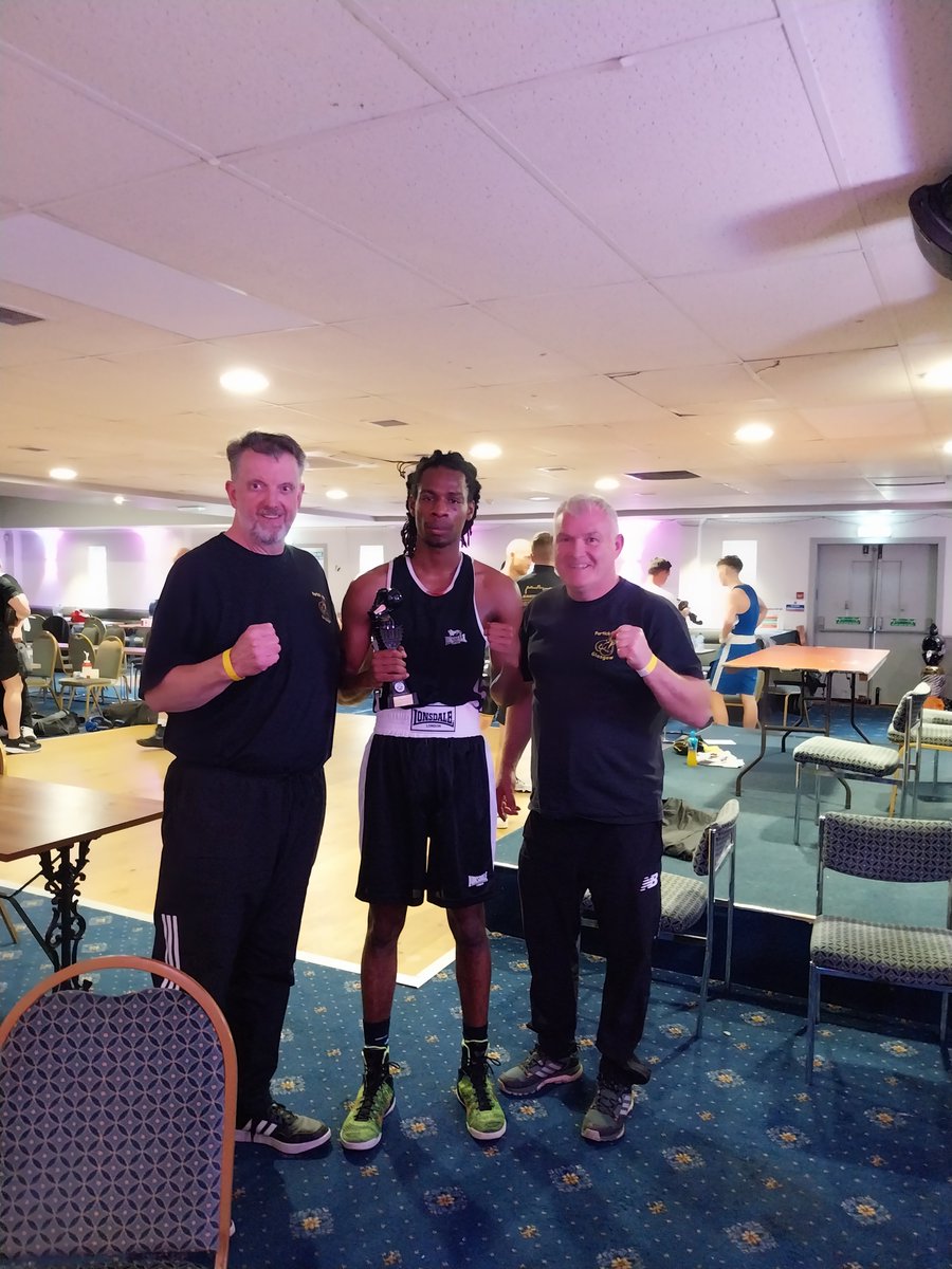 PartickBoxing's tweet image. Boxing starts back this week at Cadder Community Centre. New and old members welcome. @ASGJPAbercorn @ASGHyndland @ASGCleveden @ASGGaelicHH @CadderPrimary @Cleveden_PE @johnpaulacademy @Caldercuilt @maryhill