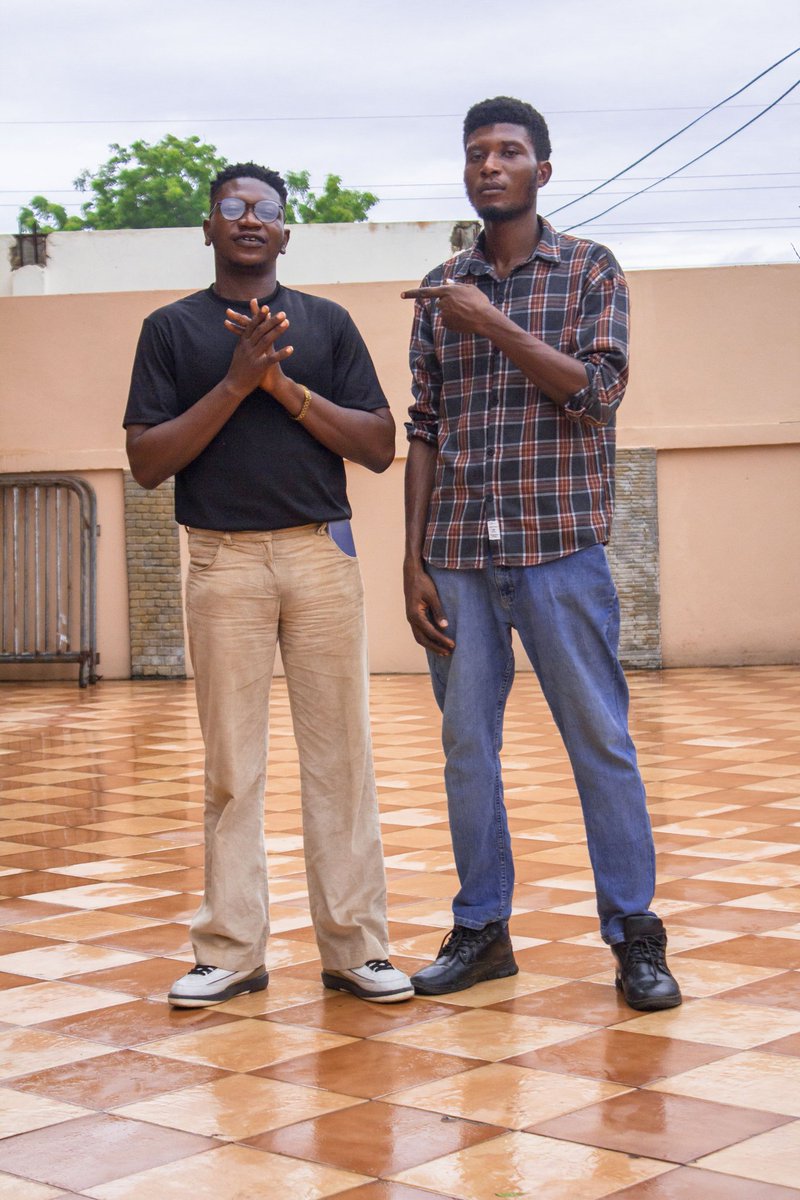 Roberthud09's tweet image. Never let another man dream bigger for you than you dreaming for yourself .
Elevate your expectations 🫵
Have a blissful week ahead, fam 🙌 
GOD IS GOD . 
#TEAMHUDEMBASSY. 
#VIMMM .