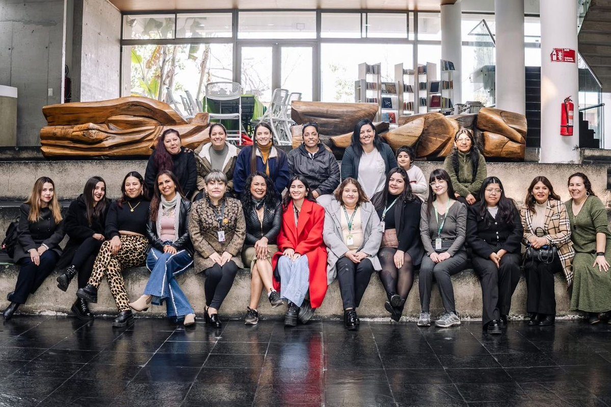 SernamEG RM (@sernameg_rm) on Twitter photo 📌<a href="/SernamEG_RM/">SernamEG RM</a> acompañó a mujeres de La Granja que fueron beneficiadas con subsidio habitacional, en el marco del convenio de colaboración entre <a href="/Minvu/">MINVU - Chile</a> <a href="/SernamEGChile/">SernamEG Chile</a>
🟣Son sobrevivientes de violencia de género y recibieron ayuda psicosocial y jurídica en el Centro de la Mujer 📌<a href="/SernamEG_RM/">SernamEG RM</a> acompañó a mujeres de La Granja que fueron beneficiadas con subsidio habitacional, en el marco del convenio de colaboración entre <a href="/Minvu/">MINVU - Chile</a> <a href="/SernamEGChile/">SernamEG Chile</a>
🟣Son sobrevivientes de violencia de género y recibieron ayuda psicosocial y jurídica en el Centro de la Mujer