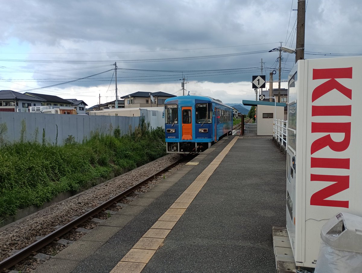 ina_kaitakusha's tweet photo. #おやすみトレイン #撮りたい甘鉄
#AR302 https://t.co/M5G9KmZaEg