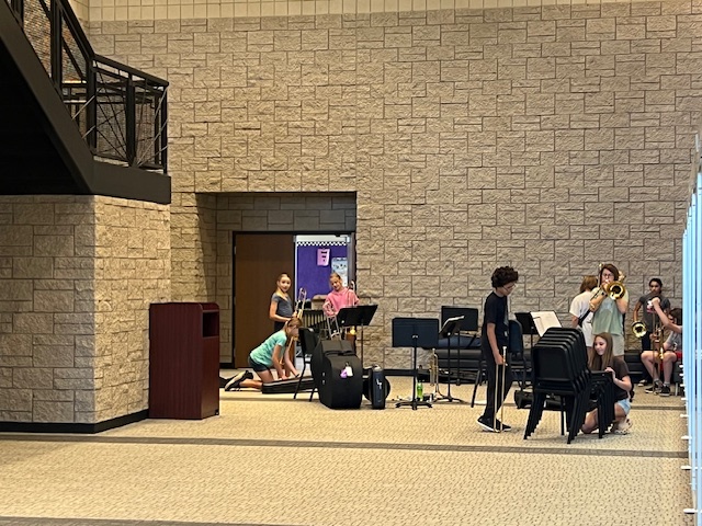 Last week our high schoolers started Fall sports practices 🏈⚽🏐🏊🏻‍♀️🏃 and our newest band members discovered their hidden talents and future potential at 6th grade band camp 🎺📯, learning to play their instruments with passion and dedication! 🎉 #PurplePride #HuskiesPullTogether