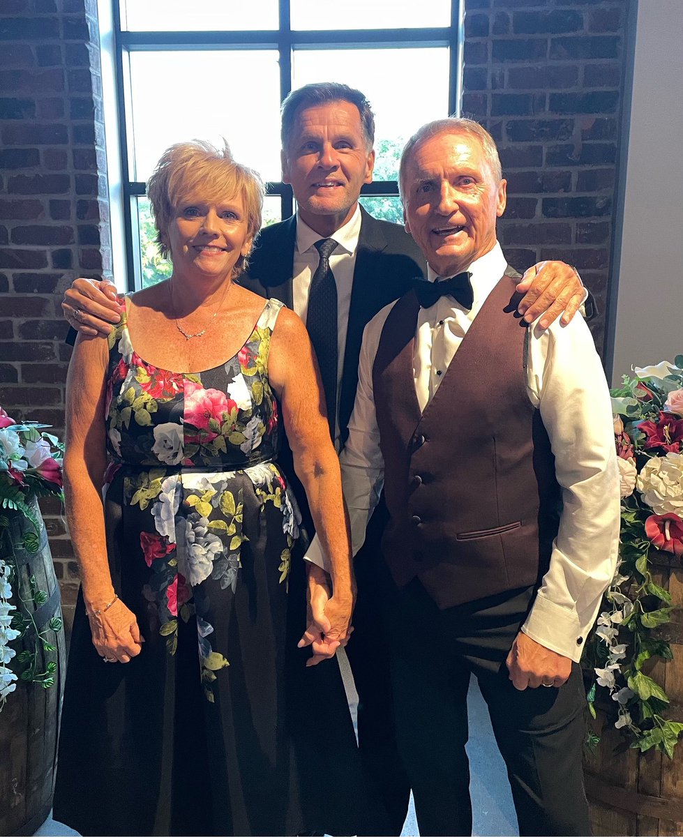 normie_m's tweet photo. Congratulations and best wishes to Shari and Peter on their special day, Aug 16, 2025! Joined in marriage by Officiant Craig Canning at @12welveevents. Thanks for choosing @martinweddingofficiants https://t.co/ofESxnsM2e