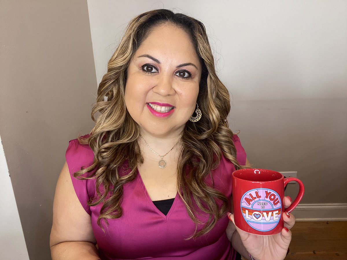 Buenos dias and happy Monday! Just had the pleasure to discuss back to school tips for kids with food allergies with @univision34atlanta .

Wishing all the kids a safe and healthy year as they head back to school today. Sending lots of love and blessings ❤️

#kids #backtoschool