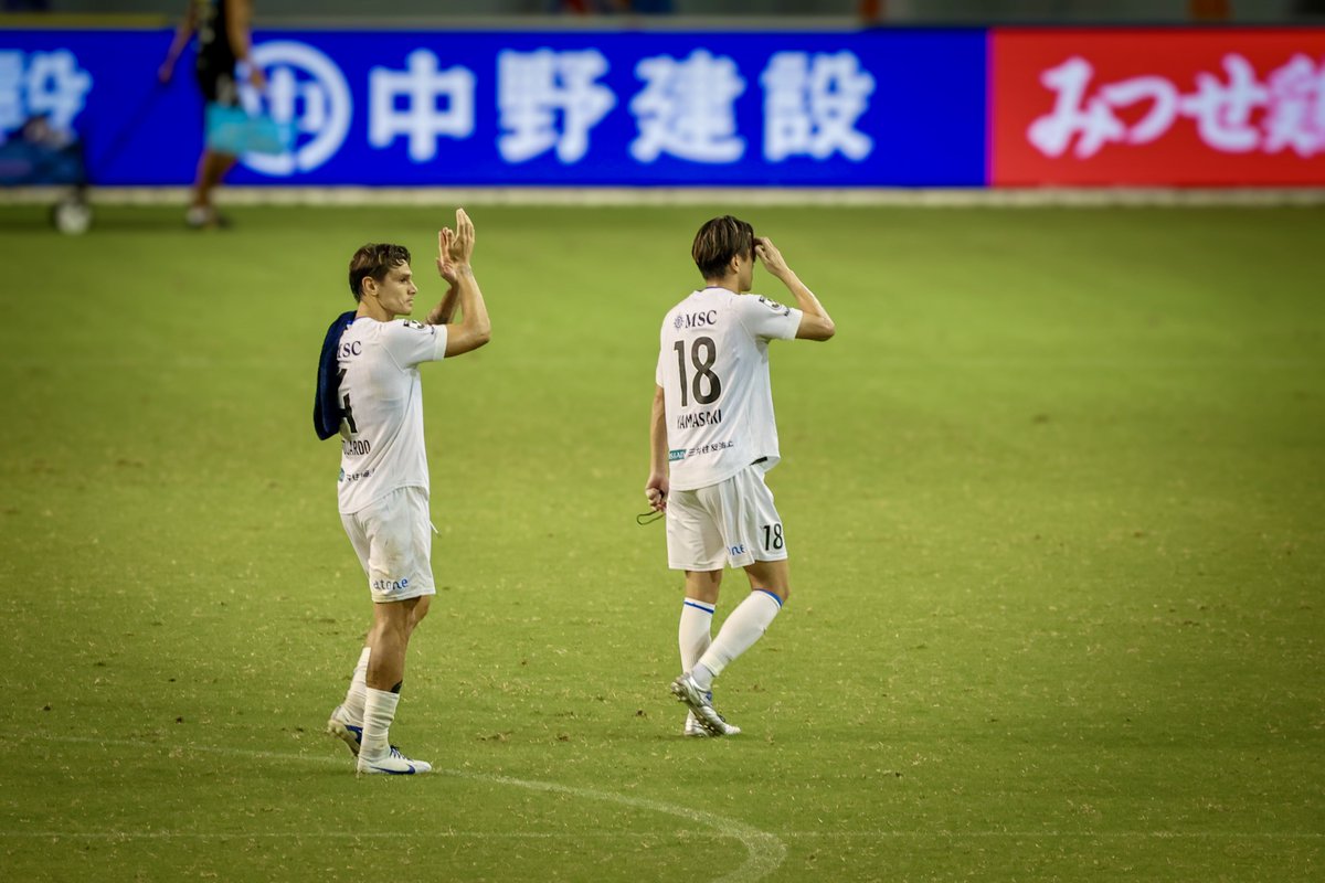 長崎サポーターの皆さんお越しいただきありがとうございました

どうやら座席がお気に召さなかった方もいたようで…
自由度高くて広ければいいスタジアムなんですもんね🤭

（たとえ古くても愛着あるホームなんですわ
自分の家を他人から侮辱されたら腹立つの当たり前だろ）