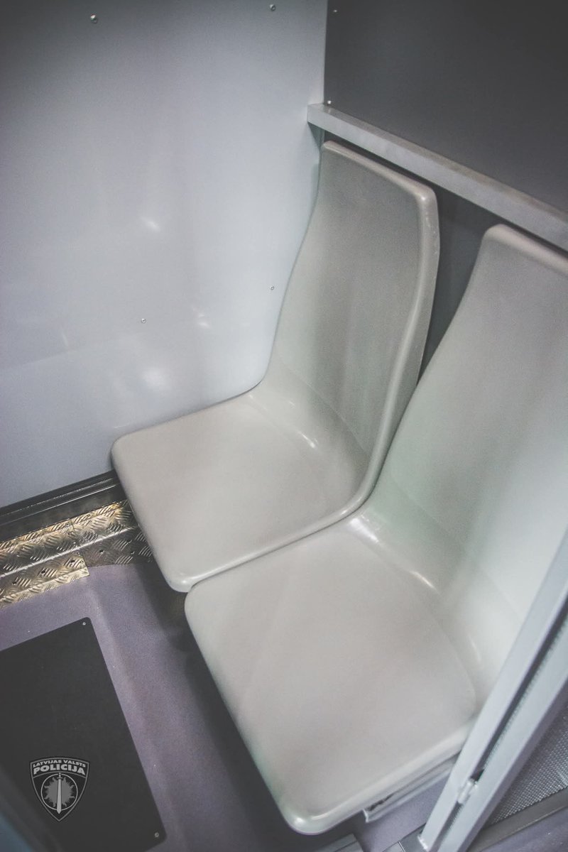 <a href="/Rigassatiksme_/">Rīgas satiksme</a> Sveiciens! Mūsu klienti konvoja autobusā jau deviņus gadus novērtē tieši šādus krēslus bez liekiem dekoriem un elementiem! 🫡
