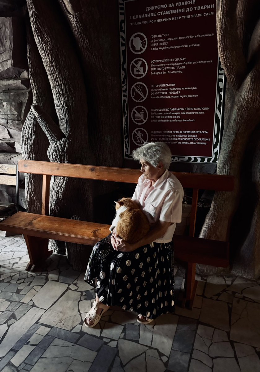 Перший раз у київському зоопарку. Очікував найгіршого. Нарешті побачив капібар та порадував рись Степан.