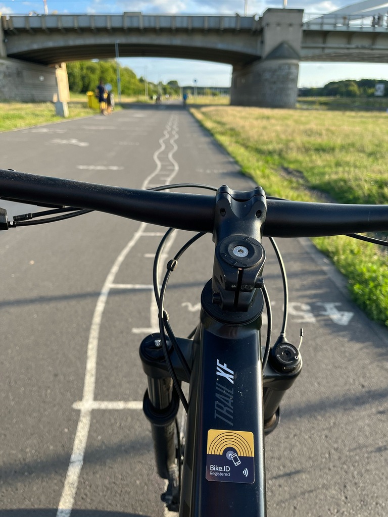 Smart anti-theft protection 🚲🔒

BikeID is a powerful deterrent. A unique BIN in the global database lets police and buyers instantly check if a bike is stolen, making stolen bikes almost impossible to sell. 

#ProofOfBike #Cardano <a href="/BikeEurope/">Bike-Europe</a> <a href="/Roadman_Podcast/">Anthony Walsh | Roadman Podcast</a>