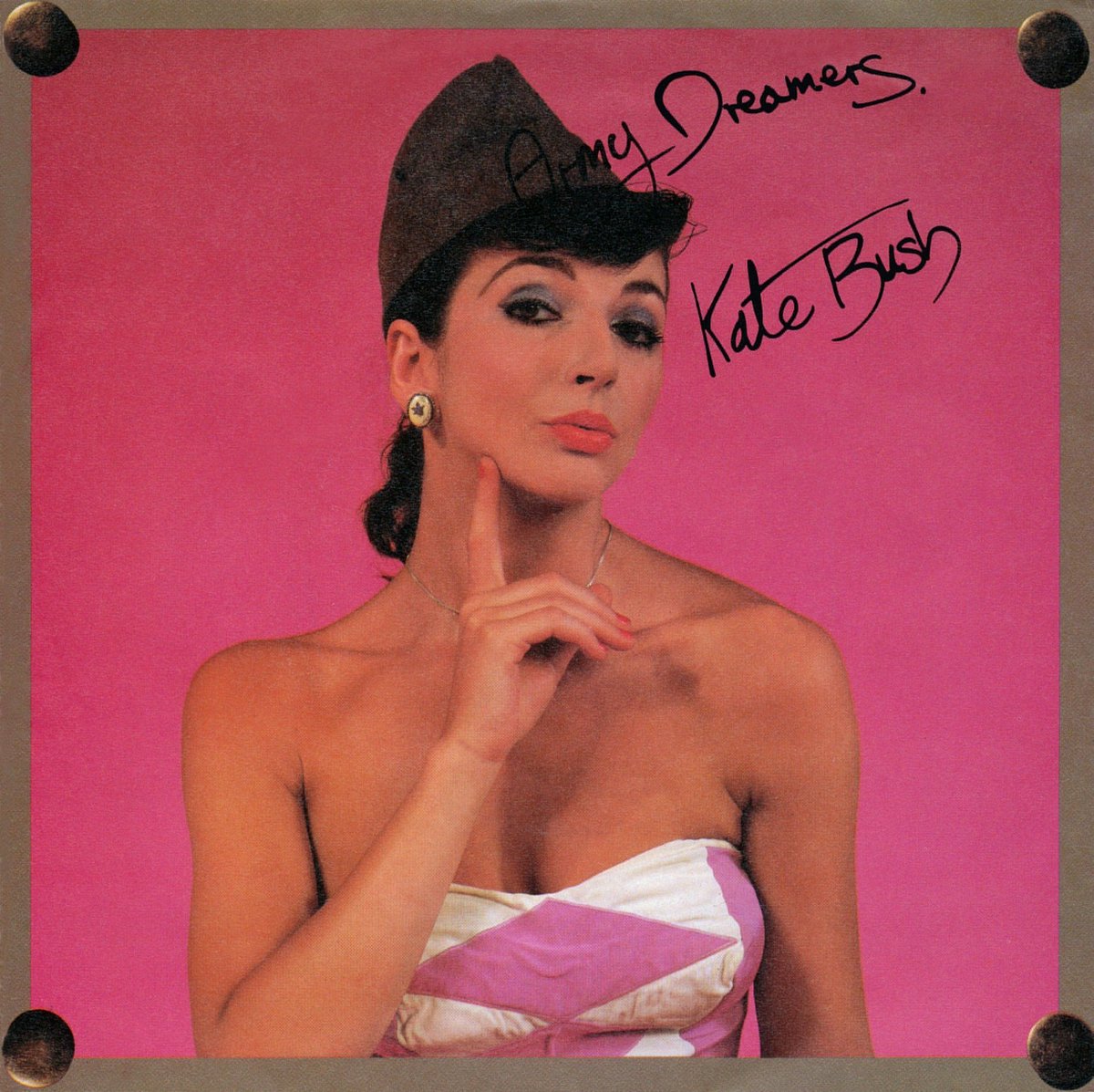 dailykatebushmx's tweet image. I fell in love with a swan.
My eyes were filled with feathers,
He filled me with song,
In the reedy river,

~ Kate Bush - Lord Of The Reedy River

Have a Lovely Day XOXO 💝

 💝  🤍  🤍  💖  🤍 🤍  💖  🤍  🤍  💝

#KateBush ~ Kate Bush