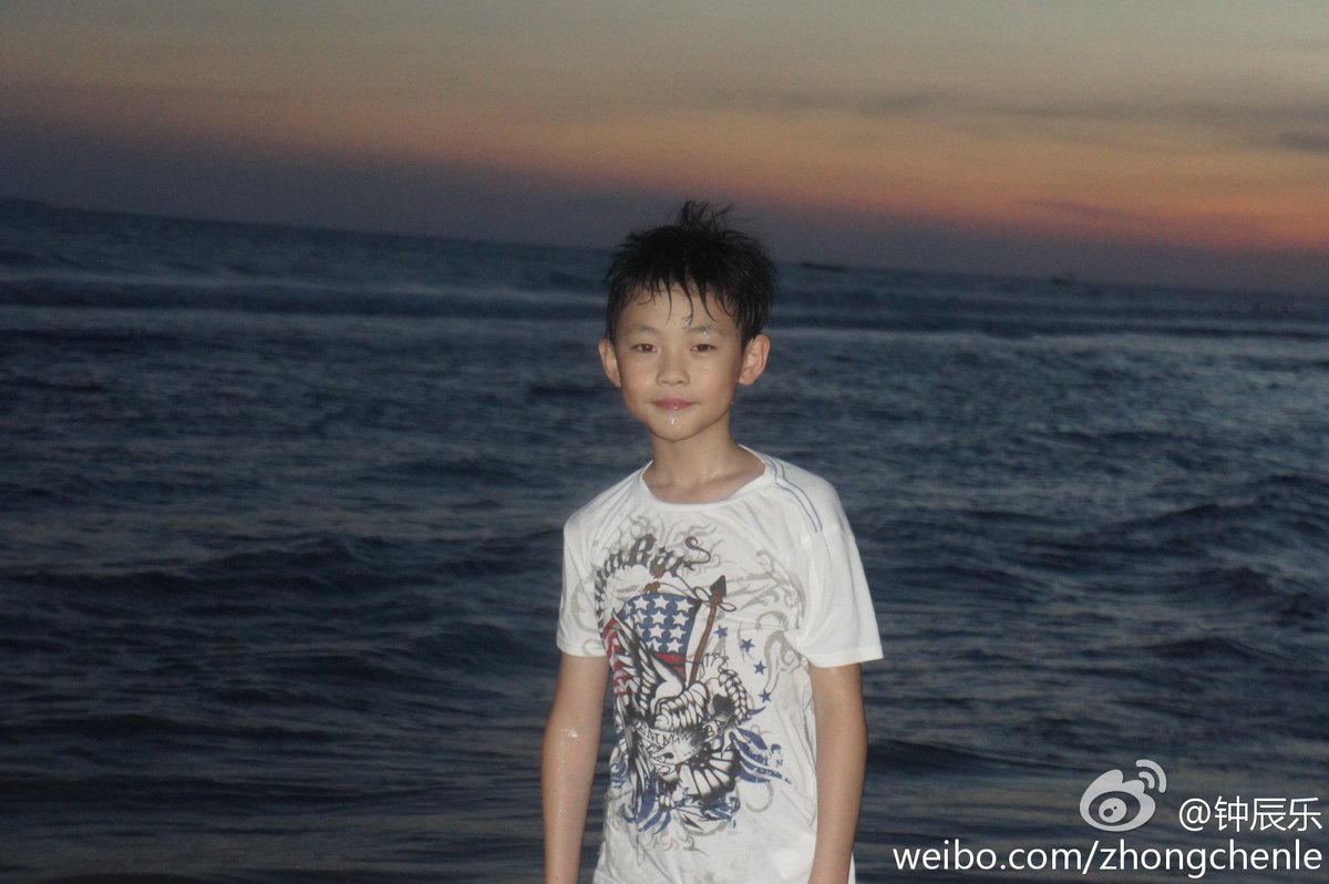 naxuanxuanna's tweet image. 『你要看我的视线吗』
#MarineTurtle