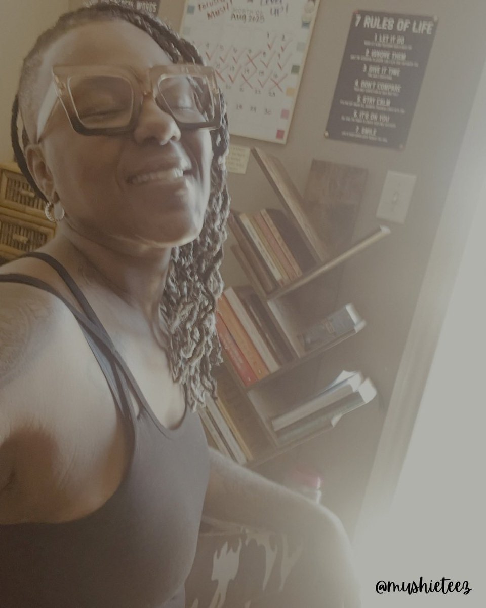 MushieTeez's tweet photo. It’s Monday… and I’m stepping into this week like nothing can stop me.🔥💯🙌🏾

#MondayEnergy #BossMovesOnly #GrindAndShine #AlignmentAndGrowth #Fyp #LevelUpSeason #Explore #ViralPost https://t.co/60Ec7BMi2t