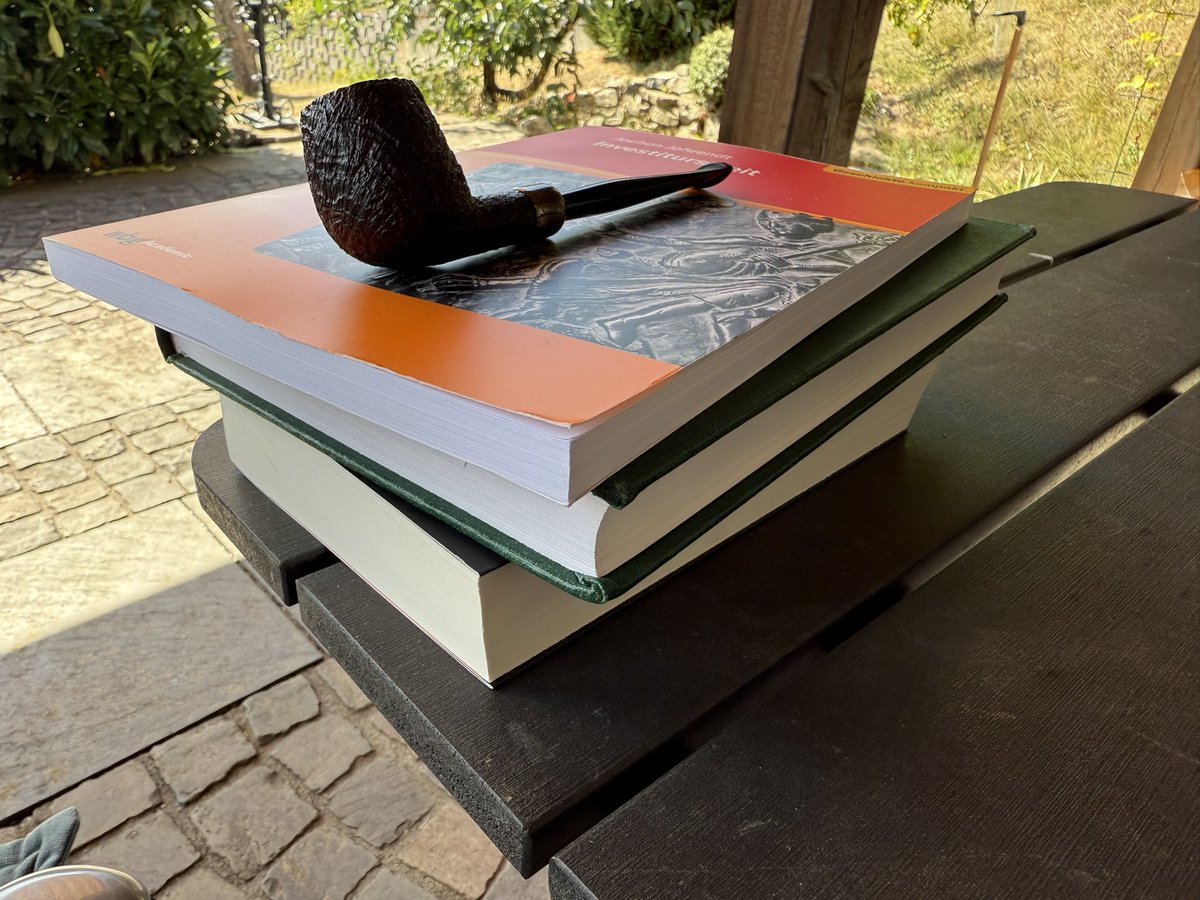 WolfgangFRothe's tweet image. Dann machen wir’s uns mal ein bisschen gemütlich.

#Urlaub #Holiday #Heimat #Ursprung #Herkunft #Bücher #Books