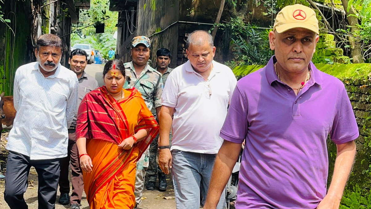 भागा डिपो, झरिया निवासी श्री भूपेन्द्र सिंह जी के भाई स्व. उपेन्द्र कुमार सिंह जी के श्राद्धकर्म में उपस्थित होकर श्रद्धांजलि अर्पित की।
          ईश्वर से प्रार्थना है कि दिवंगत आत्मा को चिरशांति प्रदान करें तथा शोकाकुल परिवार को यह दुःख सहन करने की शक्ति दें।
🙏 ॐ शांति ॐ 🙏