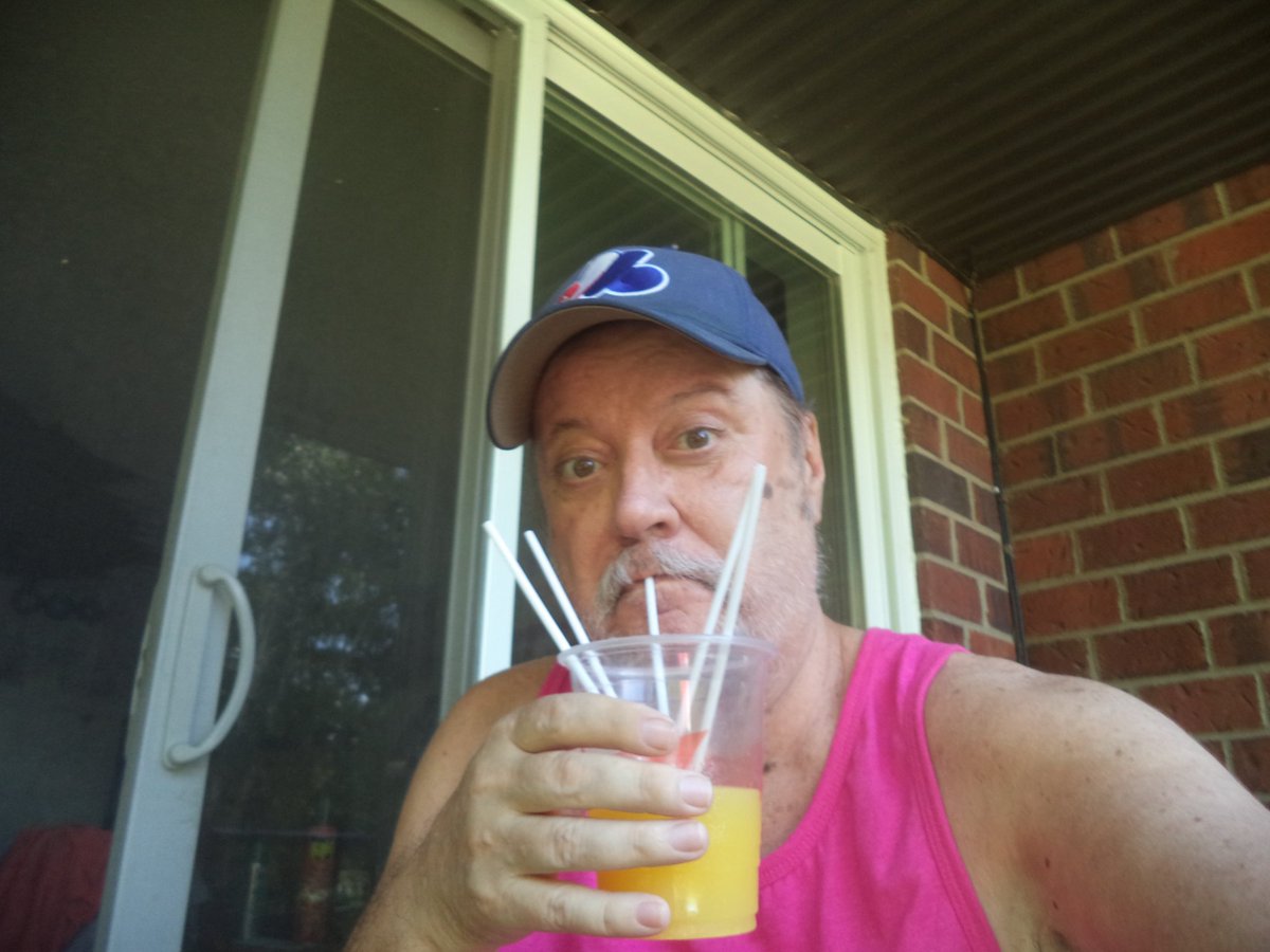 TerryToll's tweet photo. #TerrysTips can't drink your booze after a dental visit? Plastic straws of course. #PlasticIsFantastic ! https://t.co/5yWEEWhUrm