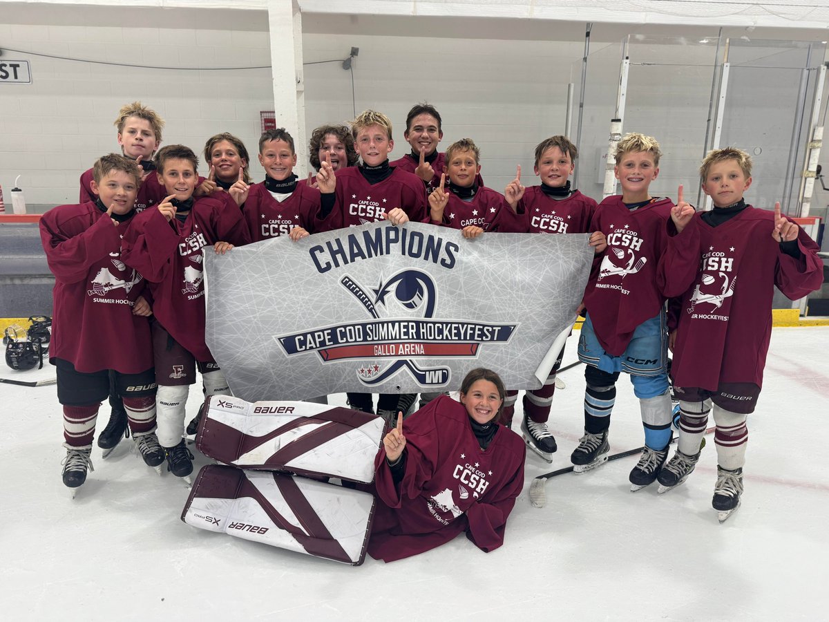 2025 CCSH
Gallo Arena
Middle School Division Championship
Falmouth wins championship with 5-1 victory