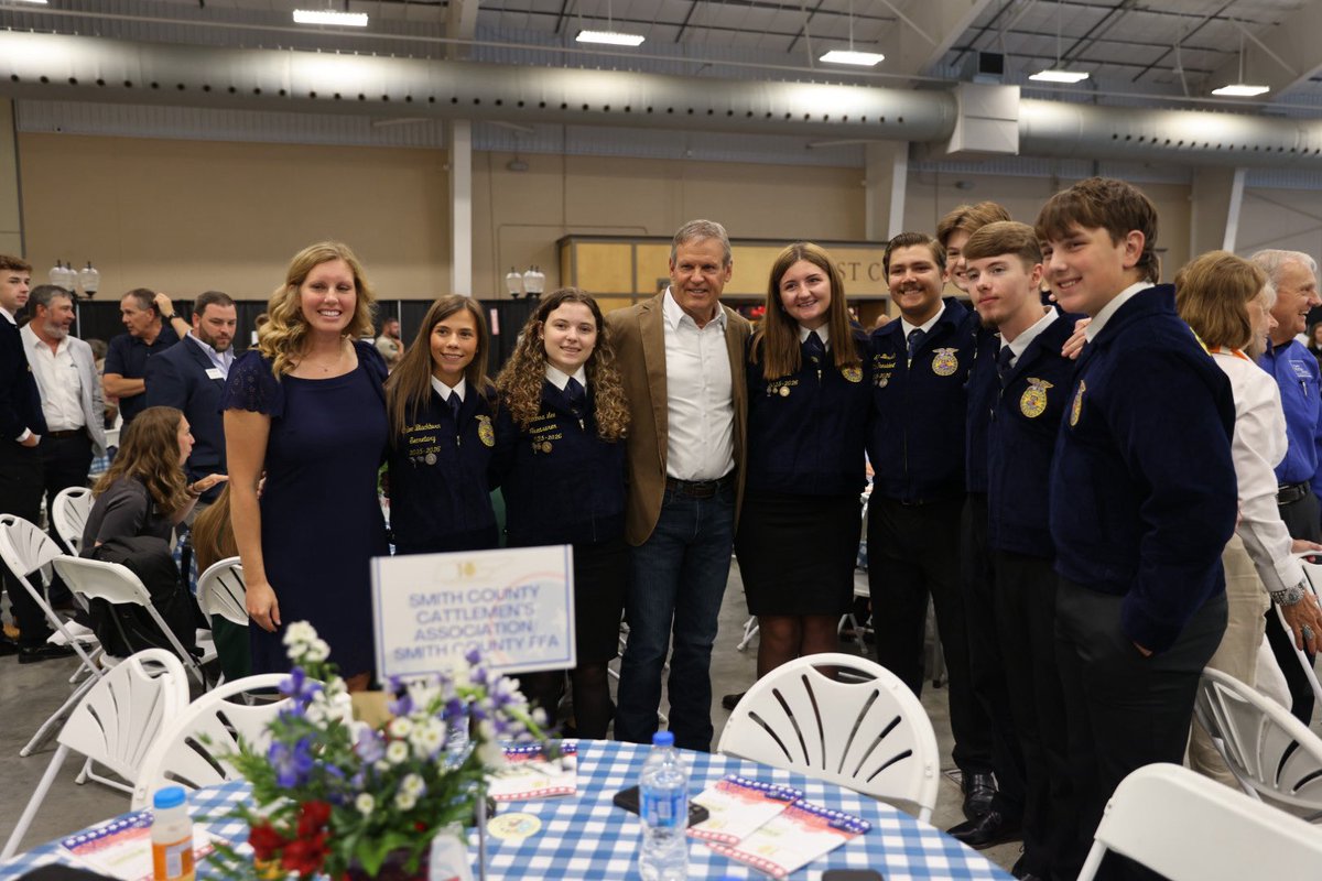 TNFarmBureau's tweet photo. The 10th Annual Tennessee State Fair FFA Ham Breakfast has already been a hit! Appreciate @GovBillLee joining the FFA celebrations this morning and showing his continued commitment and dedication to this youth organization.

#TNFarmBureau | #FFAProud https://t.co/ai4hmxEaKA