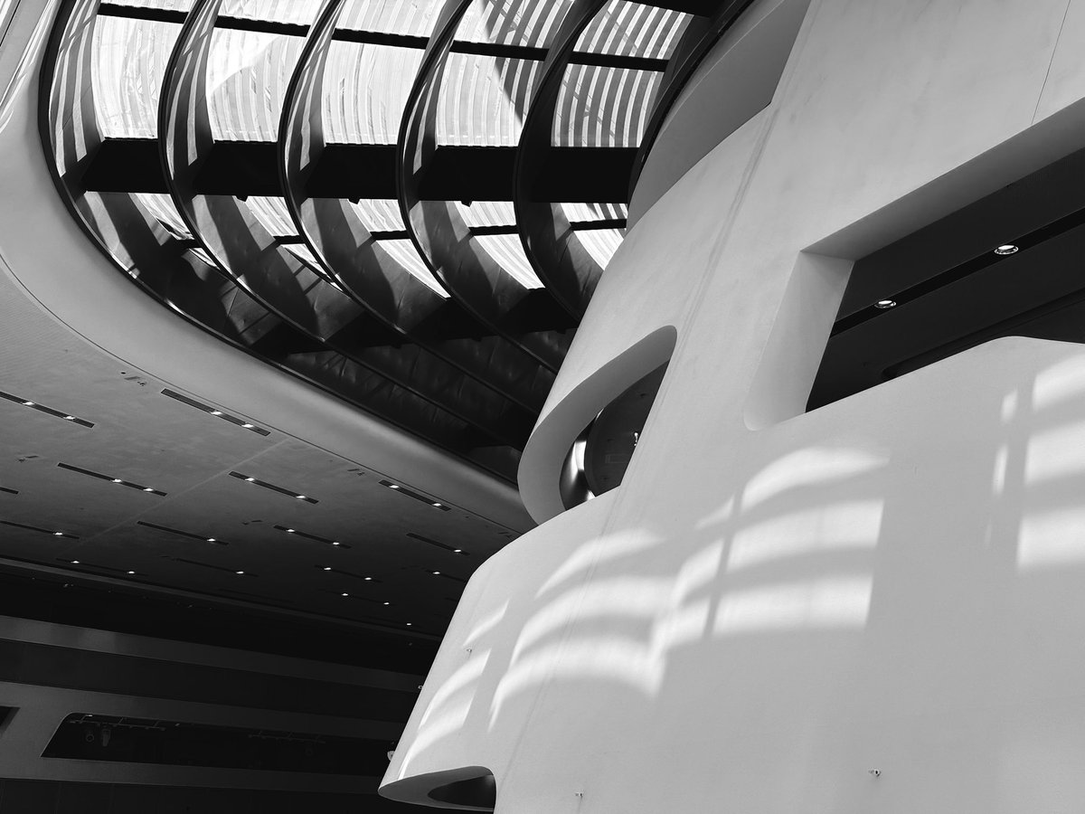 Zaha Hadid

[Vienna, iPhone]