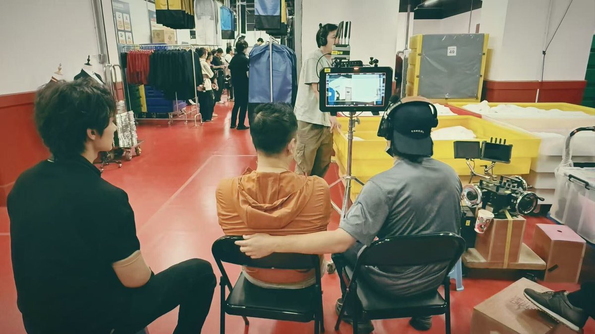 [17'S JUN] #영화포풍추영 🧩📷왔어요~🤵후펑이면서도~준이기도 해요😆