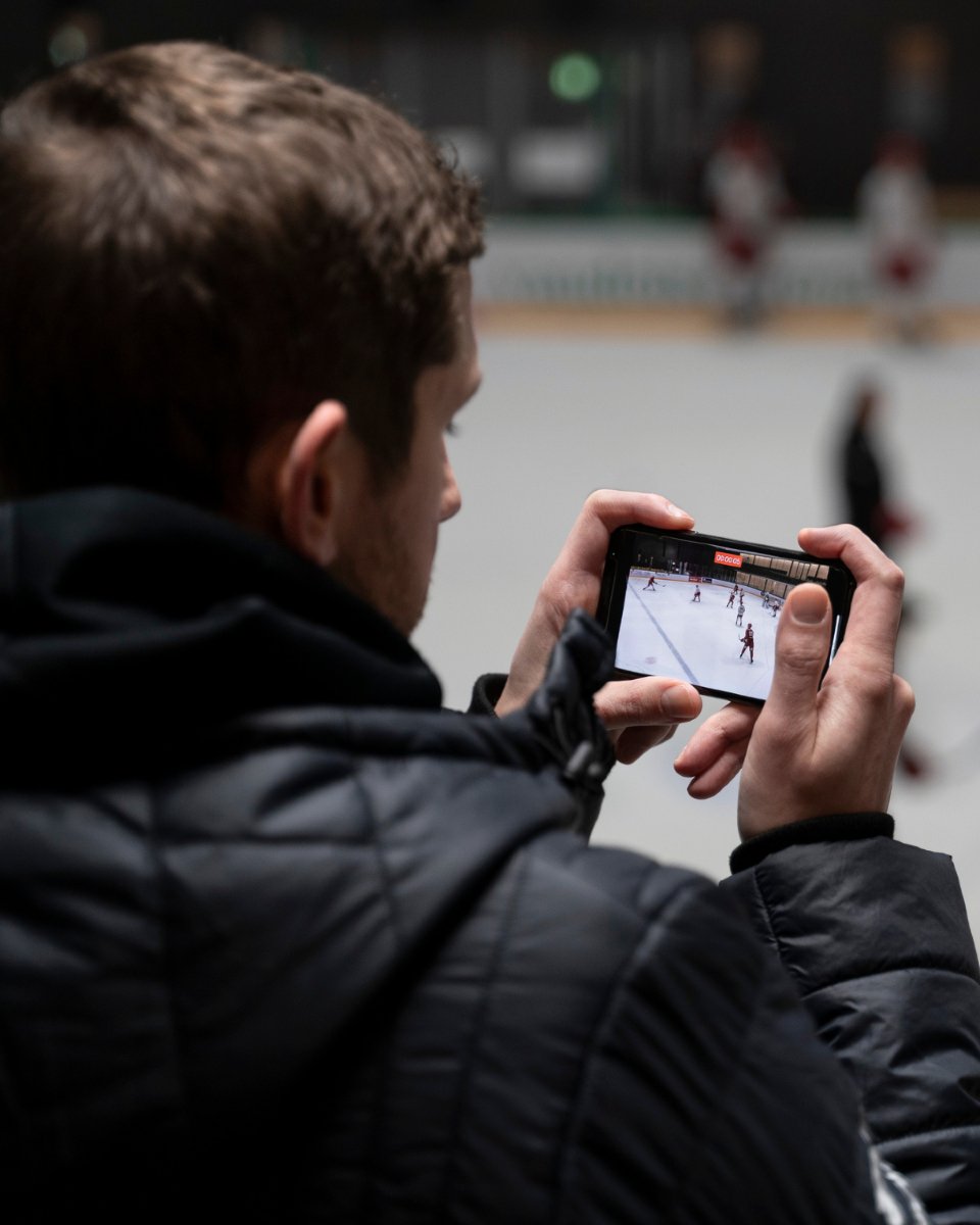 dartfish's tweet image. 🏒 Every split-second counts. 

Capture, tag, and share every winning moment with 50GB personal cloud access on both computer and mobile. 

💥 Your team’s unstoppable ice hockey season starts NOW.

#IceHockey #Dartfish #SportsTech #VideoAnalysis #AthletePerformance #CoachTools…