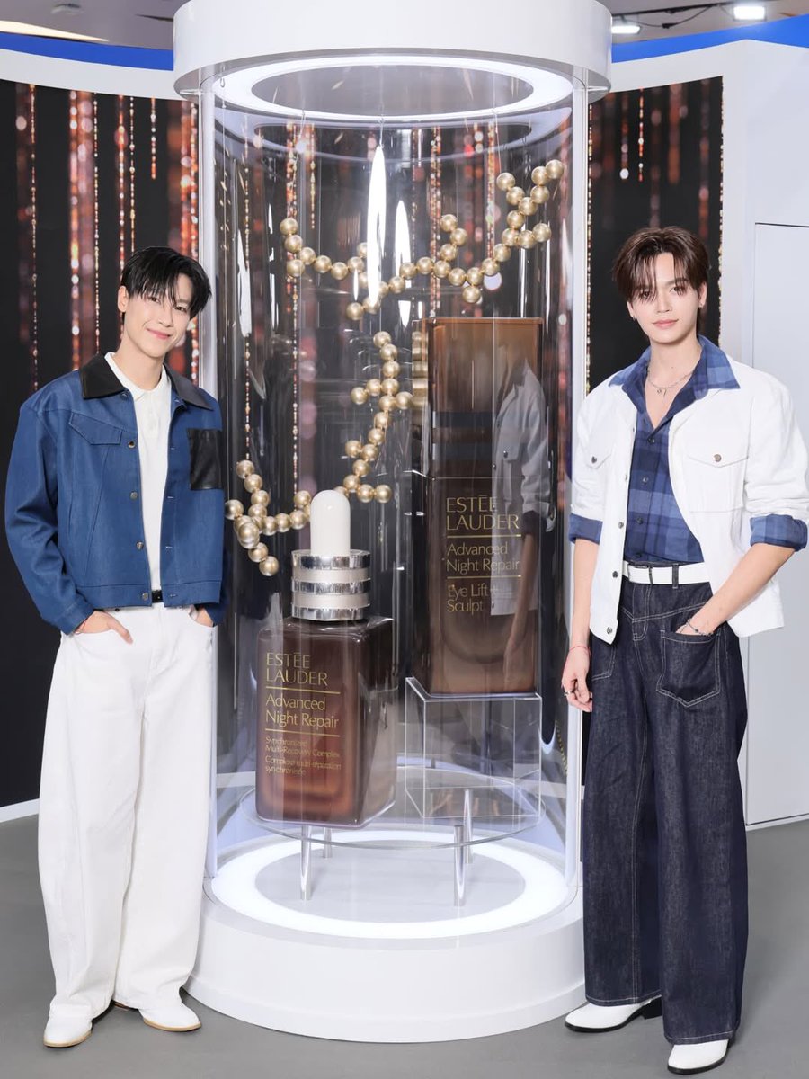 markjrtnfan_id's tweet photo. IG : junniorrs

Thank you to everyone who came to see me and Mark at the event! 💙🤏🏻 I promise to stay up late less often, and I’ll let Mark remind me before bed 🤫
~ 

#AdvancedNightRepair #EsteeLauderSkincare
#EsteePartner #EsteeLauderThailand

🔗 https://t.co/WeAnlzbqyc

JUNIORMARK NIGHT REPAIR

#EsteeLauderNightSkinxJM
#markjrtn #JuniorMark