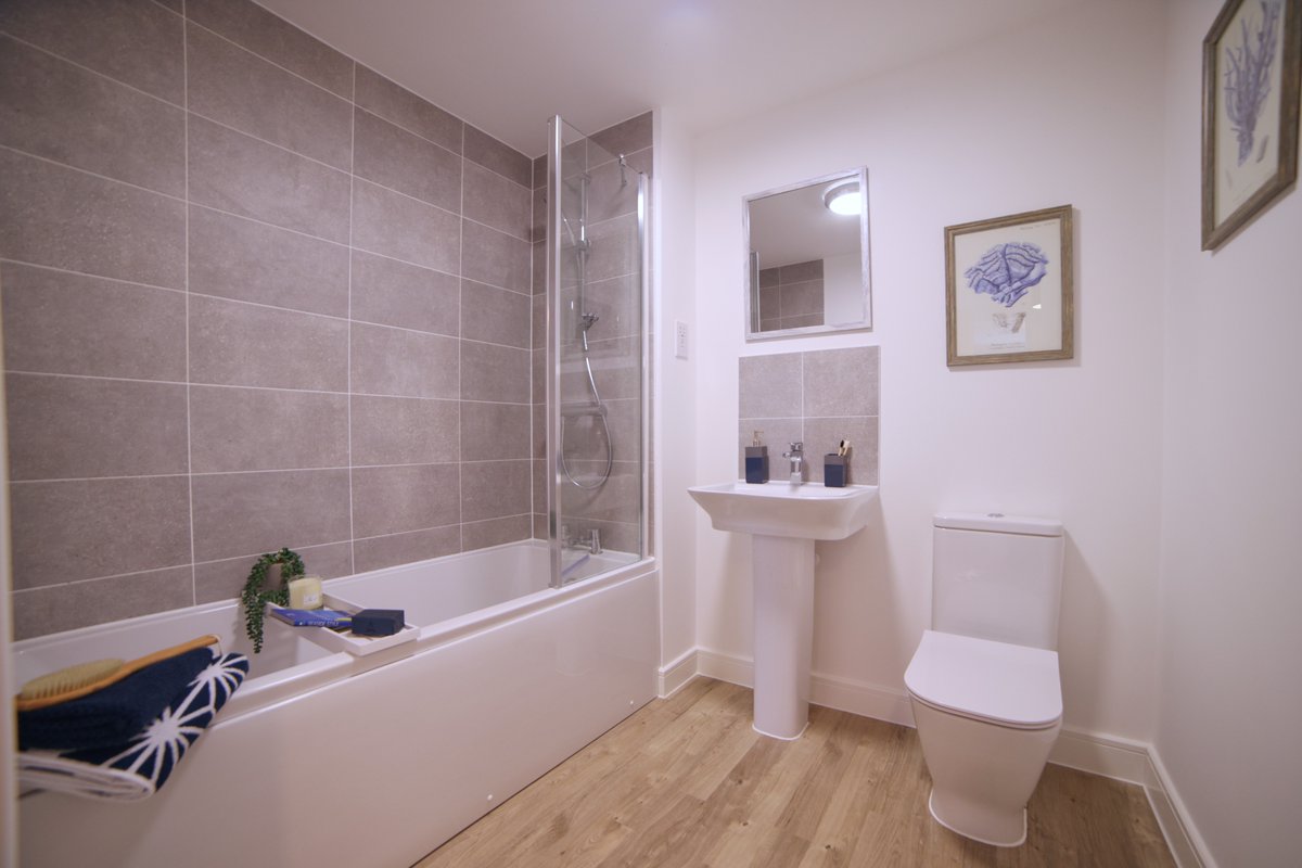 HightownHomes's tweet image. 🏡 New 1-bed shared ownership homes at The Heath, Codicote — from just £76,250 (25% share)!
✨ Fully fitted kitchens &amp;amp; bathrooms
📍 Local connection to Herts? You could be eligible!
📞 Call 01442 292381 to book a viewing.

#SharedOwnership #Codicote #FirstHome #AffordableHousing
