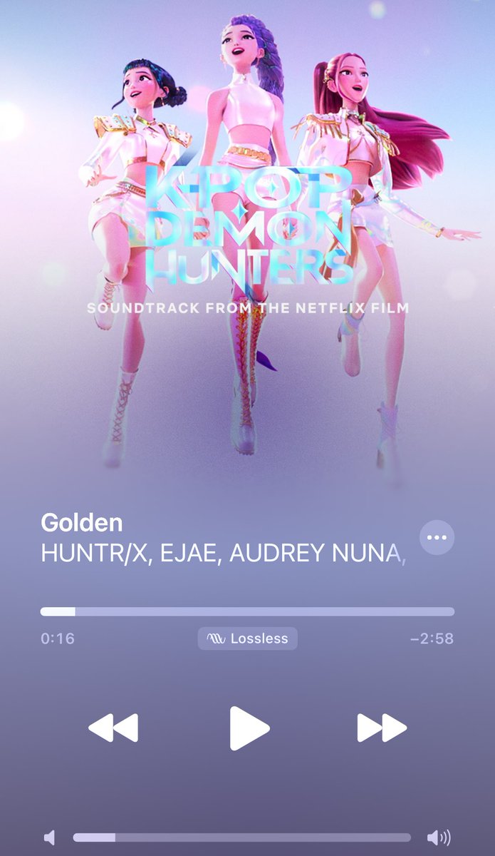 Despues de tanto resistirme, cai en las redes del K-pop..
Que cancion tan buena fren!!! 🕺