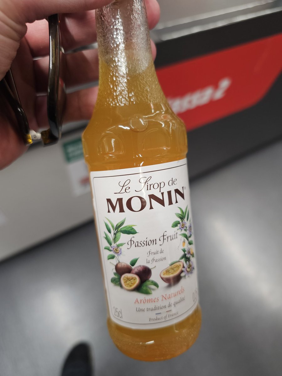 Unerwarteterweise Passion Fruit Sirup im Mediamarkt gefunden.