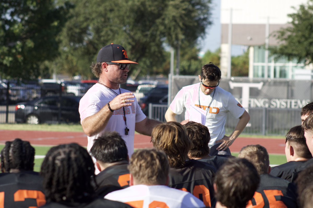 Jaxson Callaway (AT) (@aggiestoday) on Twitter photo Appreciate <a href="/CoachBrooks22/">Trey Brooks</a> and the rest at <a href="/rockwalljfndfb/">Rockwall Football</a> for letting me come back down!
Will be back multiple times this season. #JFND 🐝 Appreciate <a href="/CoachBrooks22/">Trey Brooks</a> and the rest at <a href="/rockwalljfndfb/">Rockwall Football</a> for letting me come back down!
Will be back multiple times this season. #JFND 🐝