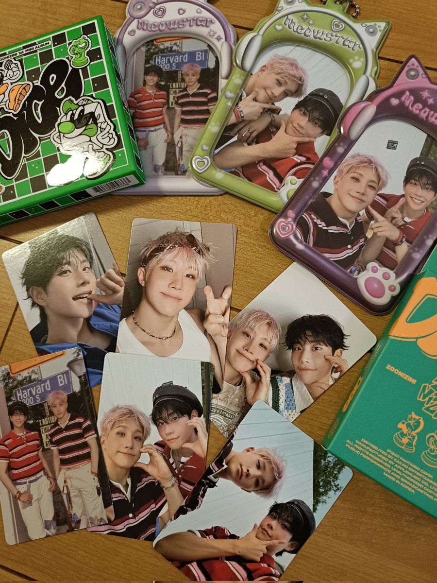 kinoco__chan's tweet photo. タワレコでみつけました！🥹

Qoo10で予約してあった子たちも
届きました

全部かっこいい！❣️😭 https://t.co/5BrxjWYXZc