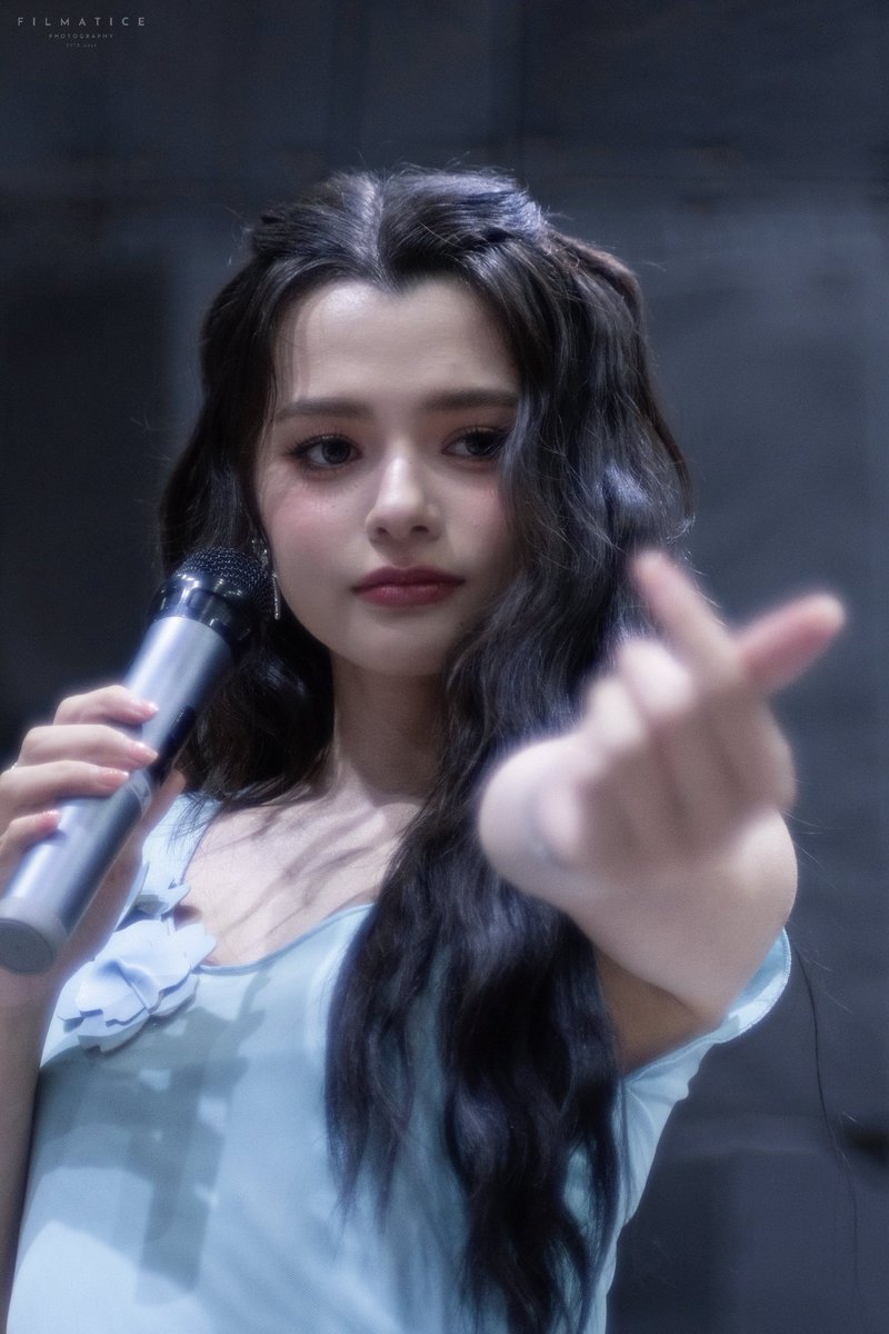 เลนมือหมุนงานติ่งแรกกะเบคเบค ✨

FREENBECKY READY TO SHINE
#BlackmoresxFreenBeck 
#beckysangels