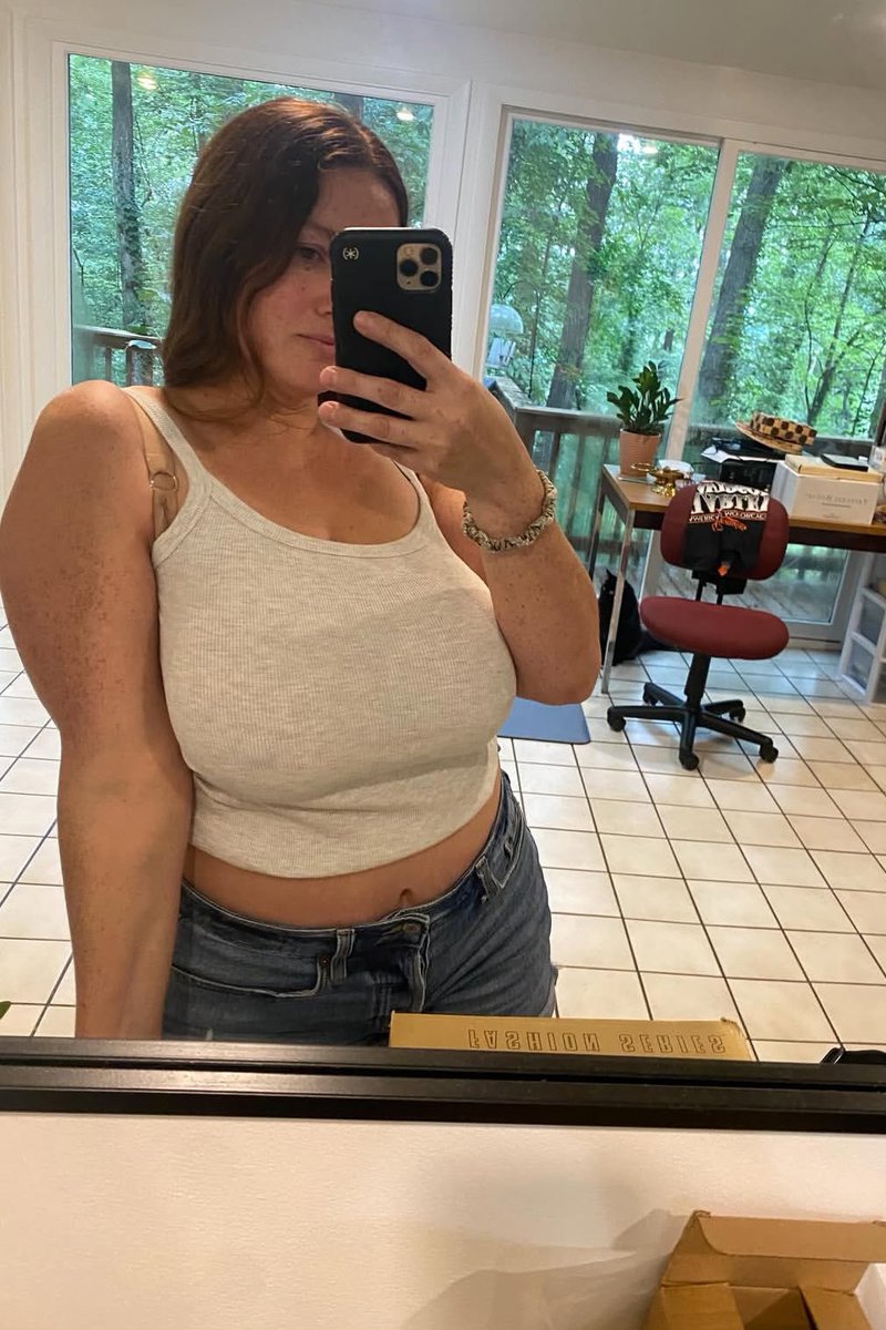RoseMaryRm4's tweet photo. No make up, no filter or looking fancy. Just plain me 🥹💕 https://t.co/M2by0xsuvh