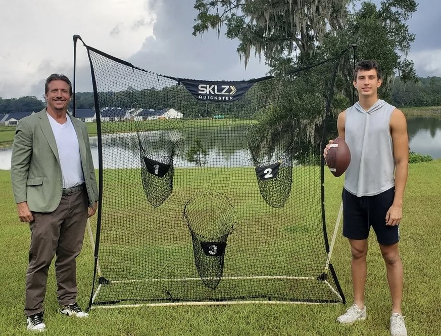 Peter Holland Jr (@_da_pistol) on Twitter photo Landon Dougherty (<a href="/landodougherty/">Landon Dougherty</a>) was born to play QB. He also learned from the best. His dad. My feature on Godby's new QB and a former FAMU great.
tallahassee.com/story/sports/h… Landon Dougherty (<a href="/landodougherty/">Landon Dougherty</a>) was born to play QB. He also learned from the best. His dad. My feature on Godby's new QB and a former FAMU great.
tallahassee.com/story/sports/h…