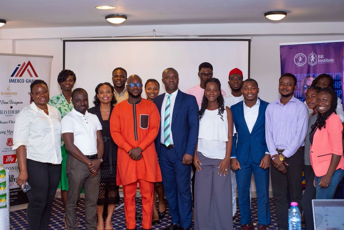 supracarer's tweet photo. Week 6 of Entrepreneurship with Bola Ray was nothing short of inspiring. 🙌

Insights from:
✨ Leslie Kasumba (CEO, She Speaks Africa Global)
✨ Felix Afutu (CEO, McPhilix)

Thank you @bolarayofficial for spearheading this platform for growth. 🚀

#EwBR #Supracarer https://t.co/twlBJK3LNI