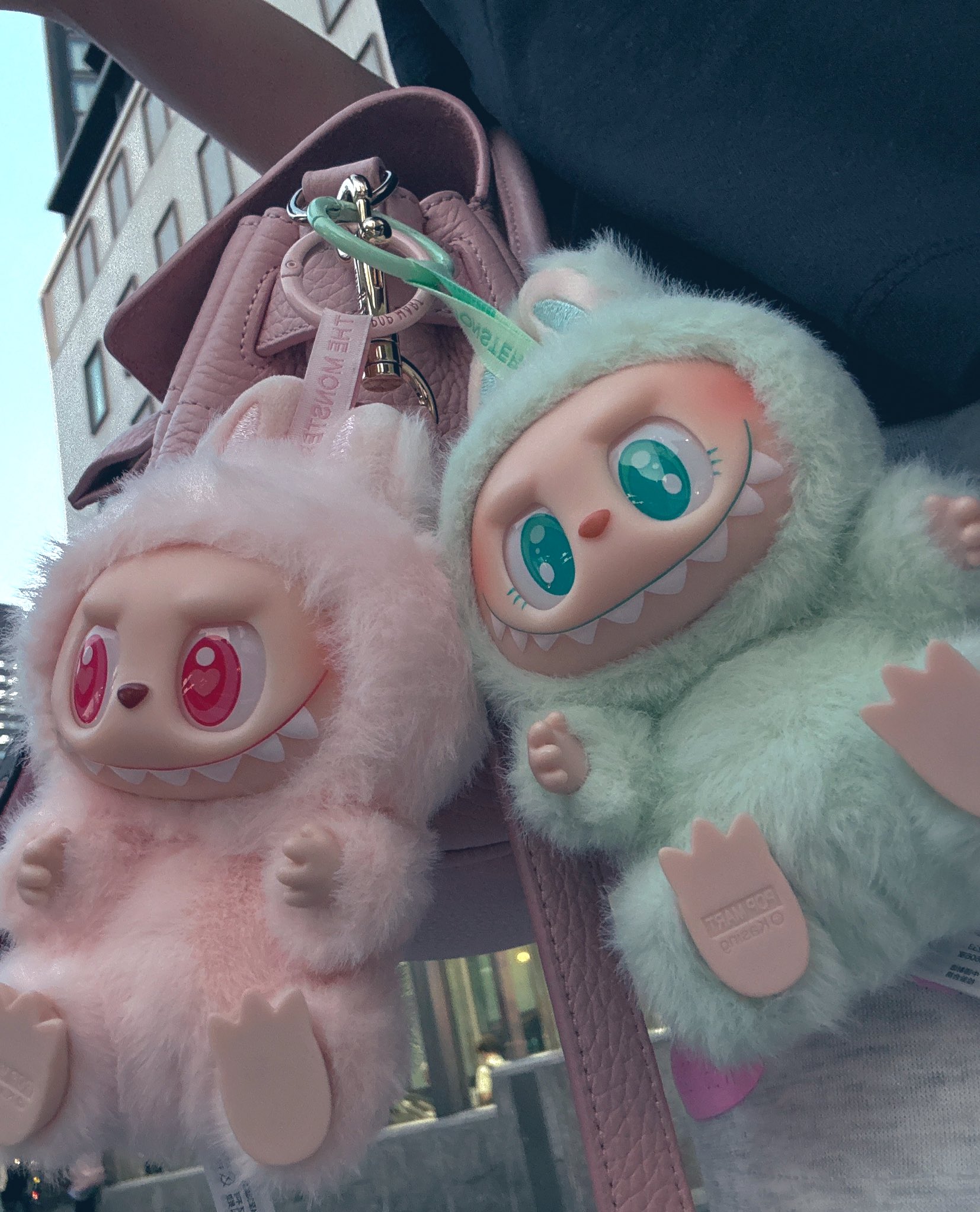 めろ♡ $7 blind hair clip
