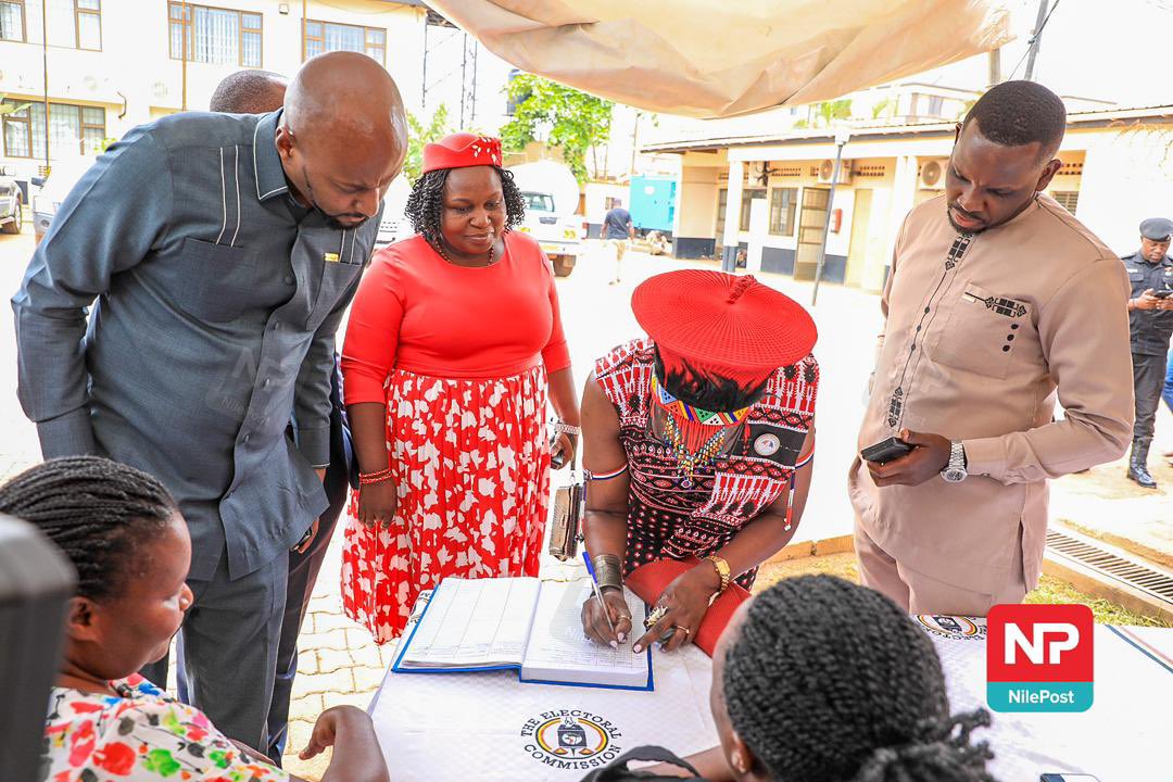 Kanyomozi District (@patriqkanyomozi) on Twitter photo Nomination forms for <a href="/HEBobiwine/">BOBI WINE</a> picked by Deputy President <a href="/linazed2/">Lina Zedriga Waru</a> , SG <a href="/DavidLRubongoya/">David Lewis Rubongoya</a>, LOP <a href="/JoelSsenyonyi/">Joel Ssenyonyi</a>, Treasurer <a href="/katanab001/">Benjamin katana</a> (not in pic)….#ProtestVote2026 #PeoplePowerOurPower ✊🏿 Nomination forms for <a href="/HEBobiwine/">BOBI WINE</a> picked by Deputy President <a href="/linazed2/">Lina Zedriga Waru</a> , SG <a href="/DavidLRubongoya/">David Lewis Rubongoya</a>, LOP <a href="/JoelSsenyonyi/">Joel Ssenyonyi</a>, Treasurer <a href="/katanab001/">Benjamin katana</a> (not in pic)….#ProtestVote2026 #PeoplePowerOurPower ✊🏿