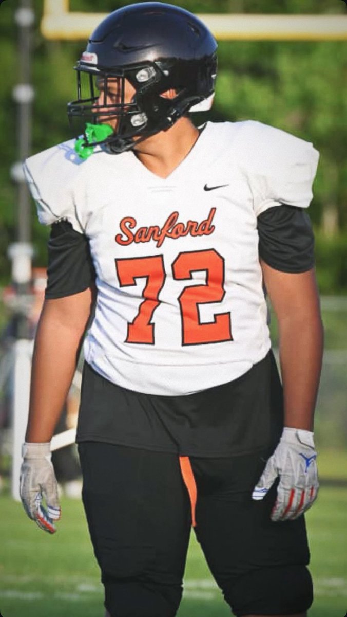 bokey51's tweet photo. Blessed to see another year🧡🖤 https://t.co/q3y5CdZFoj