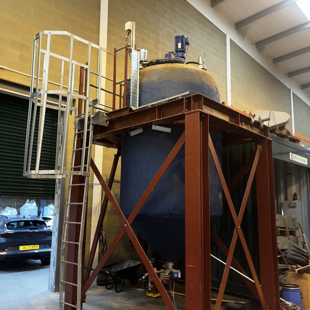 RIGALBENNETT's tweet image. 3000LVertical enclosed 1/2 coiled JKTD Reactor
#ReactorDesign #ChemicalEngineering #ProcessEngineering #IndustrialEquipment #CoiledReactor #ManufacturingSolutions #ChemicalProcess