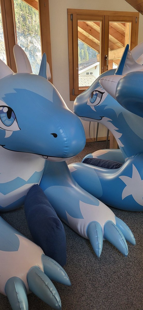 DragonCuddle tweet media