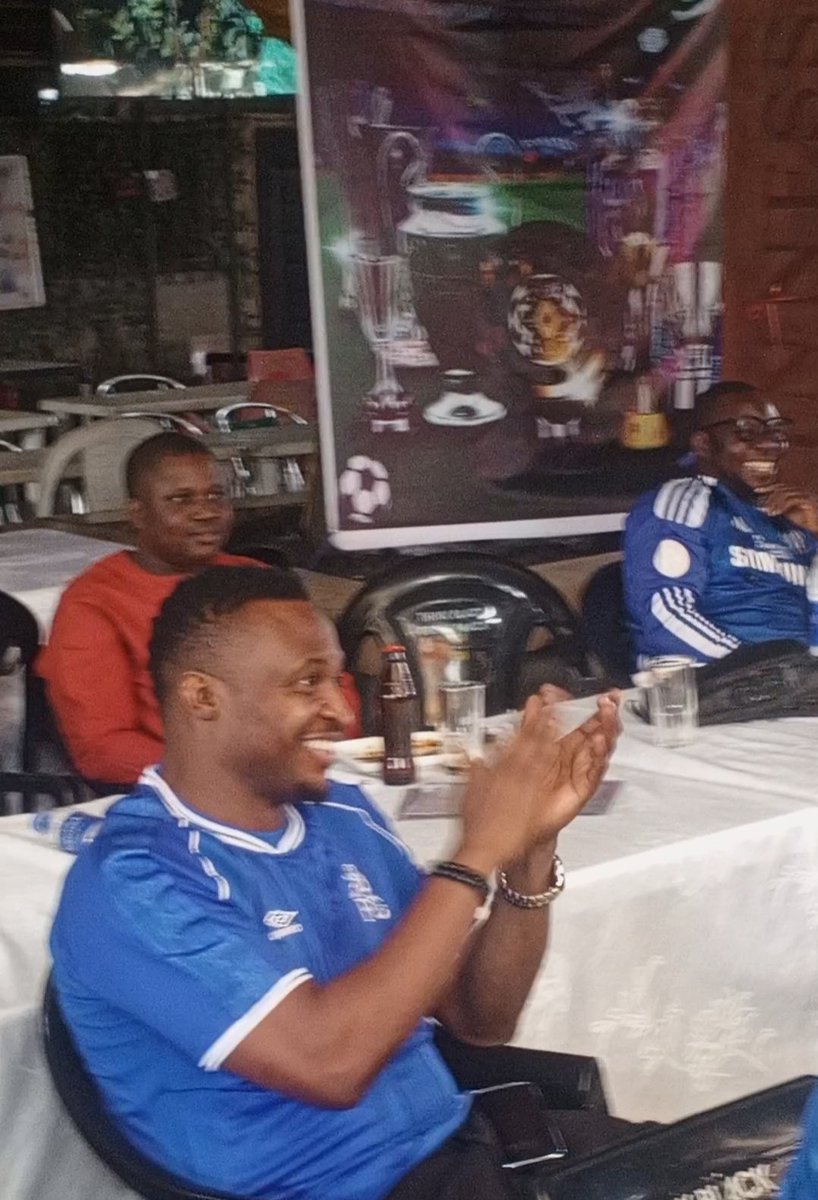 Chelsea_NGR's tweet photo. 🔵About yesterday's Chelsea Nigeria Supporters Club Live Screening at CHINA GARDEN Surulere Lagos.
Though @ChelseaFC didn't get the maximum points but it was a fun filled meeting between CNSC members and new intending members.
#Contactsexchanged
#NewFacesMet
#UPTHECHELS
#KTBFFH https://t.co/K5jZfUKfsE