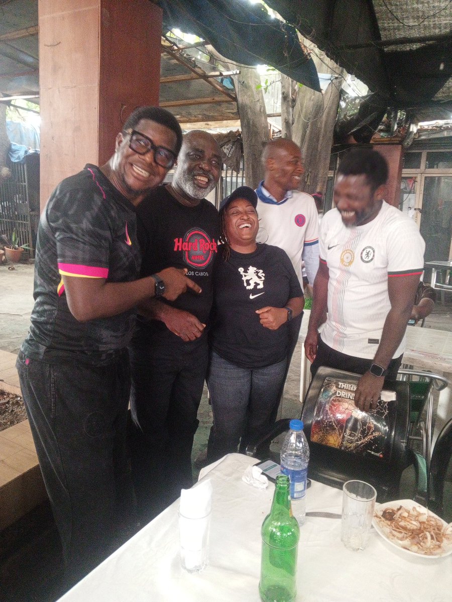 Chelsea_NGR's tweet photo. 🔵About yesterday's Chelsea Nigeria Supporters Club Live Screening at CHINA GARDEN Surulere Lagos.
Though @ChelseaFC didn't get the maximum points but it was a fun filled meeting between CNSC members and new intending members.
#Contactsexchanged
#NewFacesMet
#UPTHECHELS
#KTBFFH https://t.co/K5jZfUKfsE