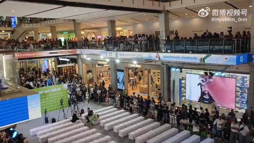 bassorm1's tweet image. Copy and paste

💫 Today we shine with LingOrm! 💖
💫 Today we shine with LingOrm! 💖

LING SPARKLE ORM LESASHA
#DDDBetterFutureXLingOrm