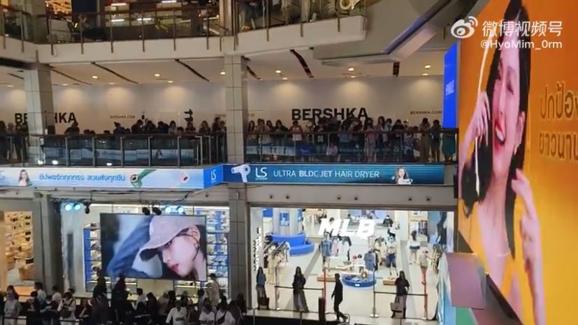 bassorm1's tweet image. Copy and paste

💫 Today we shine with LingOrm! 💖
💫 Today we shine with LingOrm! 💖

LING SPARKLE ORM LESASHA
#DDDBetterFutureXLingOrm