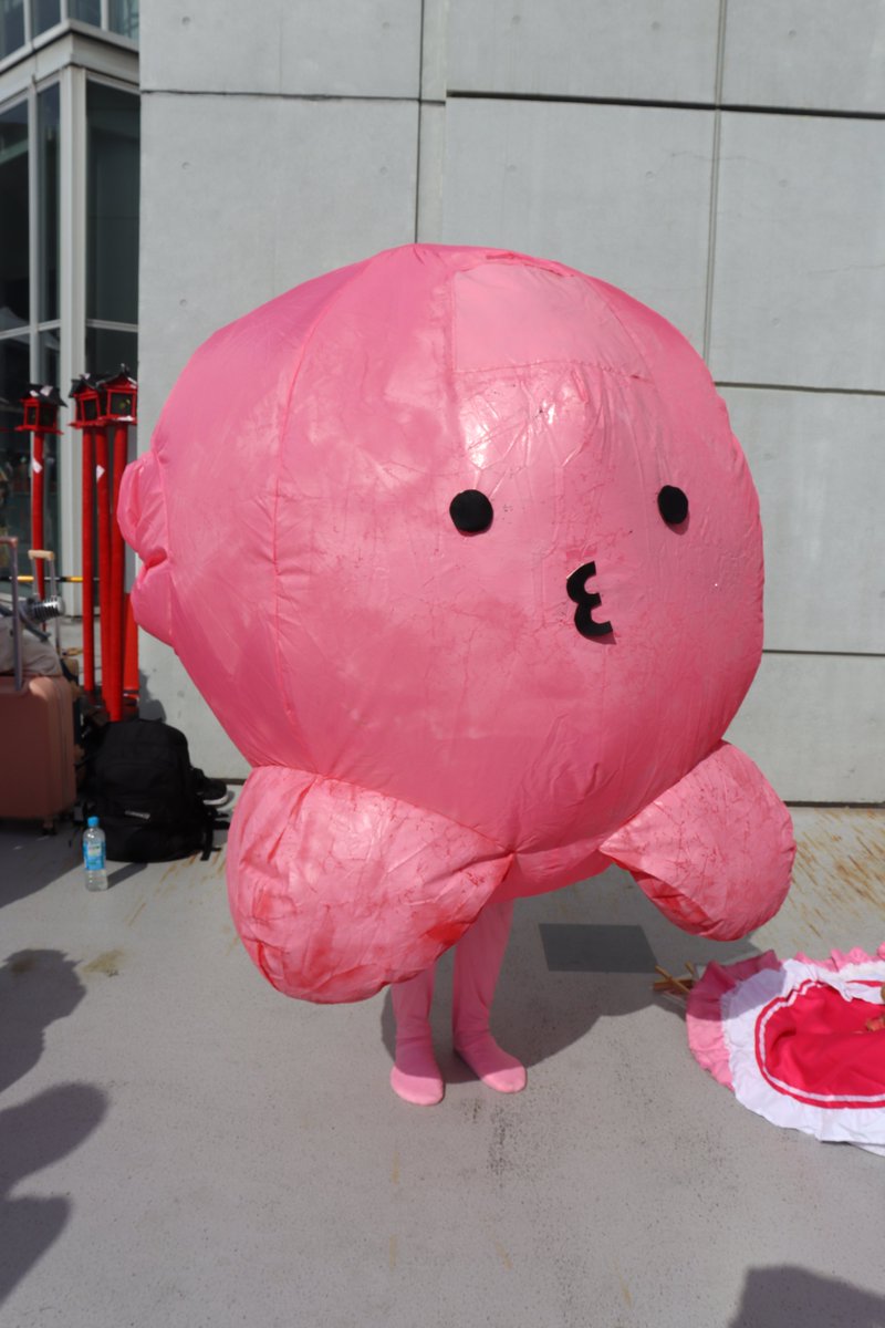 デカいタコピーww デカいタコピーには取材来ませんでした😭😭😭 全身