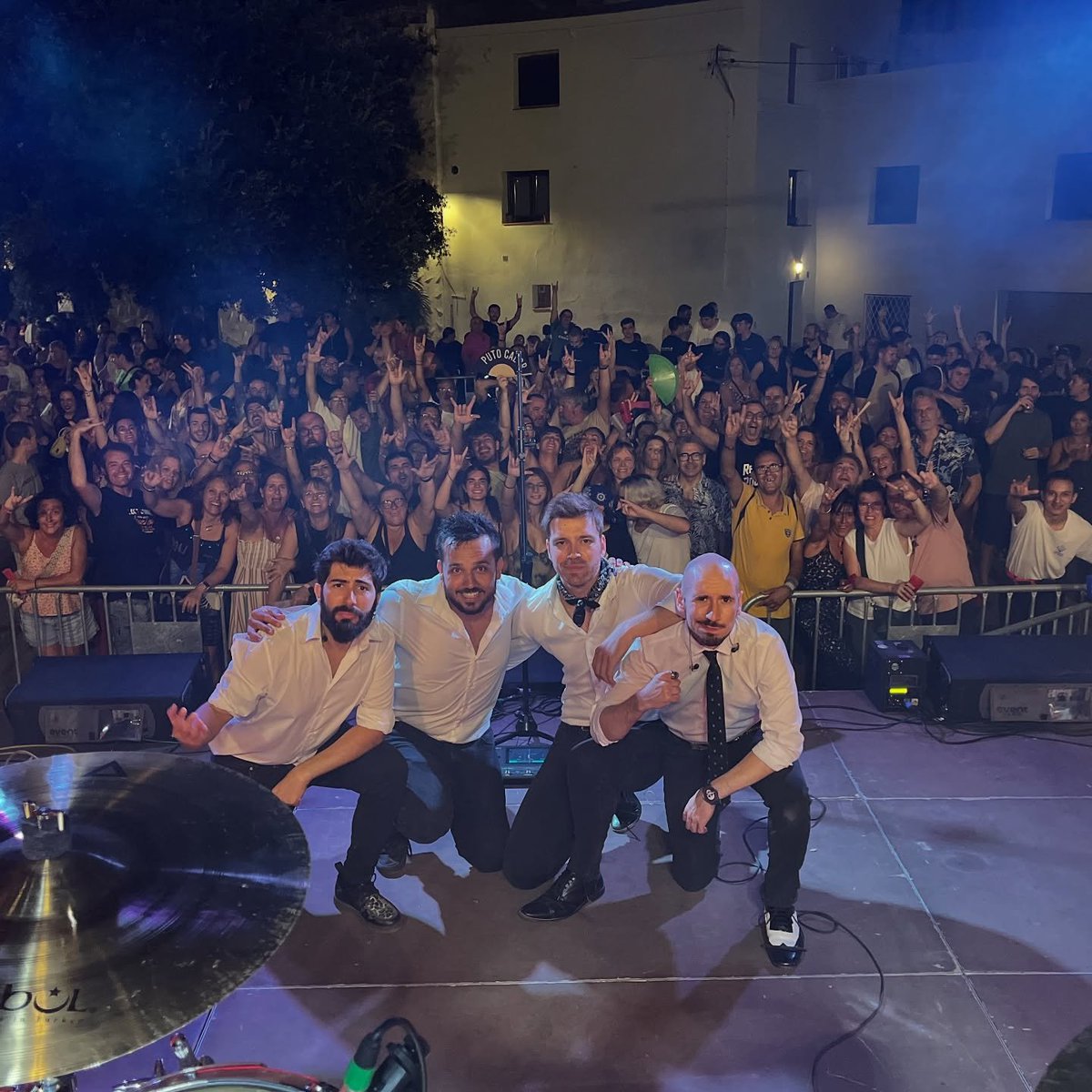 Ready to Rock tweet media