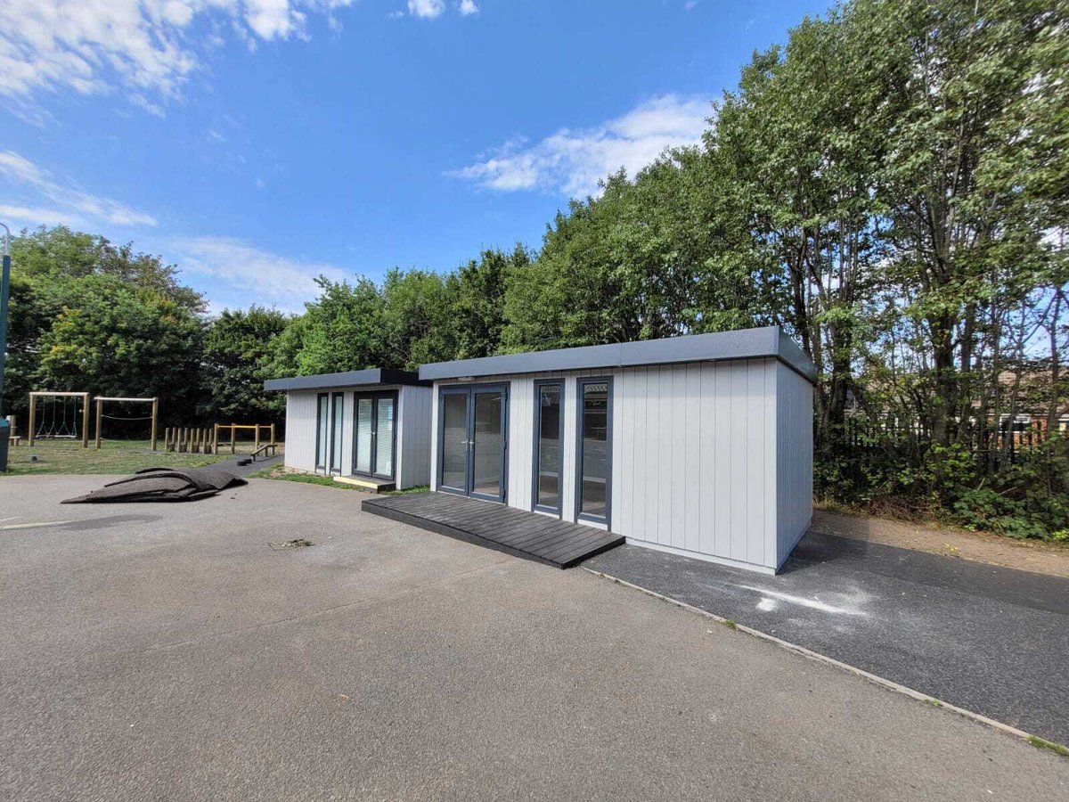 cabinsforschool's tweet photo. A second outdoor classroom installed for The Priory Primary School in Wednesbury 📍

#classroomdesign #outdoorclassroom #modularclassroom #schoolbuildings https://t.co/I0jkwXzMxR