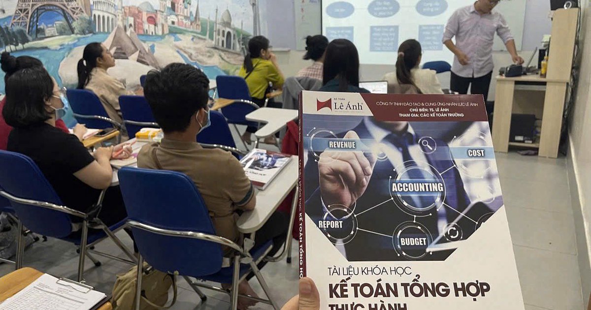 ketoanleanh's tweet photo. Khóa học kế toán tổng hợp ngày 22/8/2025 chi tiết khóa học xem tại : https://t.co/16FOePaPuI
#ketoanleanh #khoahocketoantonghop https://t.co/m0NI5YLRgc