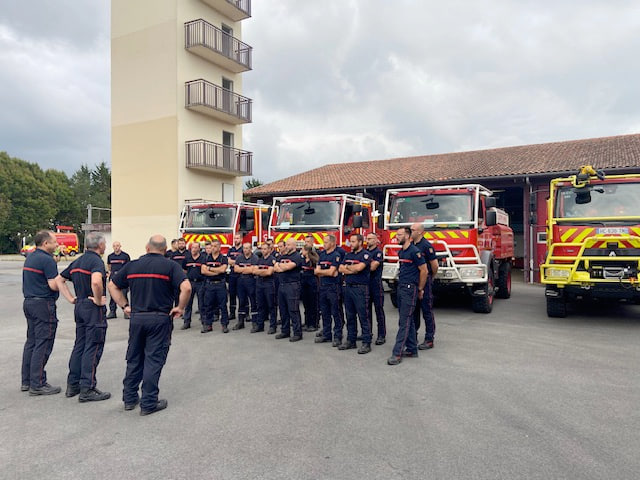 SecCivileFrance's tweet image. 🇪🇸🇫🇷 #EUCivPro Plus de 60 sapeurs-pompiers et sapeurs-sauveteurs sont en chemin vers l&apos;#Espagne dans le cadre du Mécanisme de protection civile de l&apos;Union.
Face aux incendies qui touchent le pays, 2 modules feux de forêt sont déployés en appui des forces de secours locales de la…