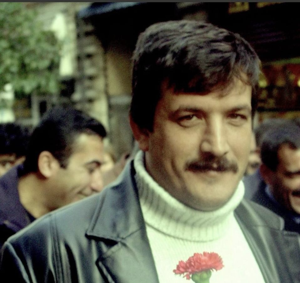 Yaşamıyla Uzun yıllar boyunca 
Kürt Siyasi Hareketine emek veren 
siyasetçi Cemal Kavak’ı Ölüm yıldönümünde saygıyla anıyoruz