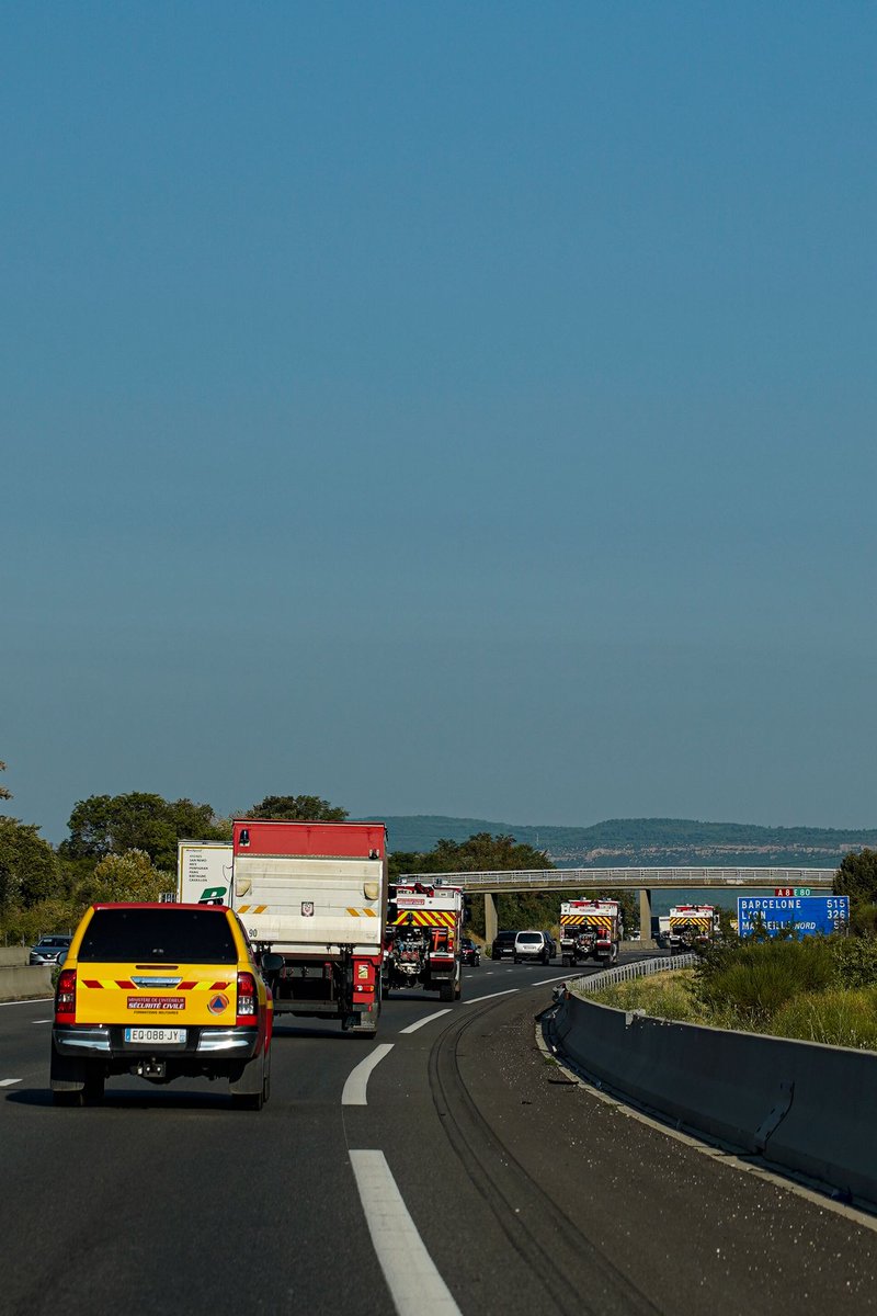 SecCivileFrance's tweet image. 🇪🇸🇫🇷 #EUCivPro Plus de 60 sapeurs-pompiers et sapeurs-sauveteurs sont en chemin vers l&apos;#Espagne dans le cadre du Mécanisme de protection civile de l&apos;Union.
Face aux incendies qui touchent le pays, 2 modules feux de forêt sont déployés en appui des forces de secours locales de la…